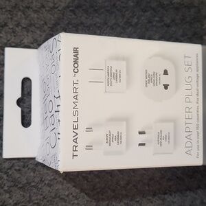 TravelSmart By Conair Universal Travel Adapter Plug Set - White
